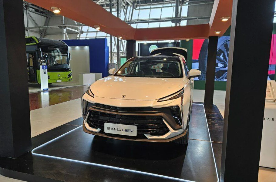 مقصد خودروهای وارداتی، نمایشگاه‌های خودرو است