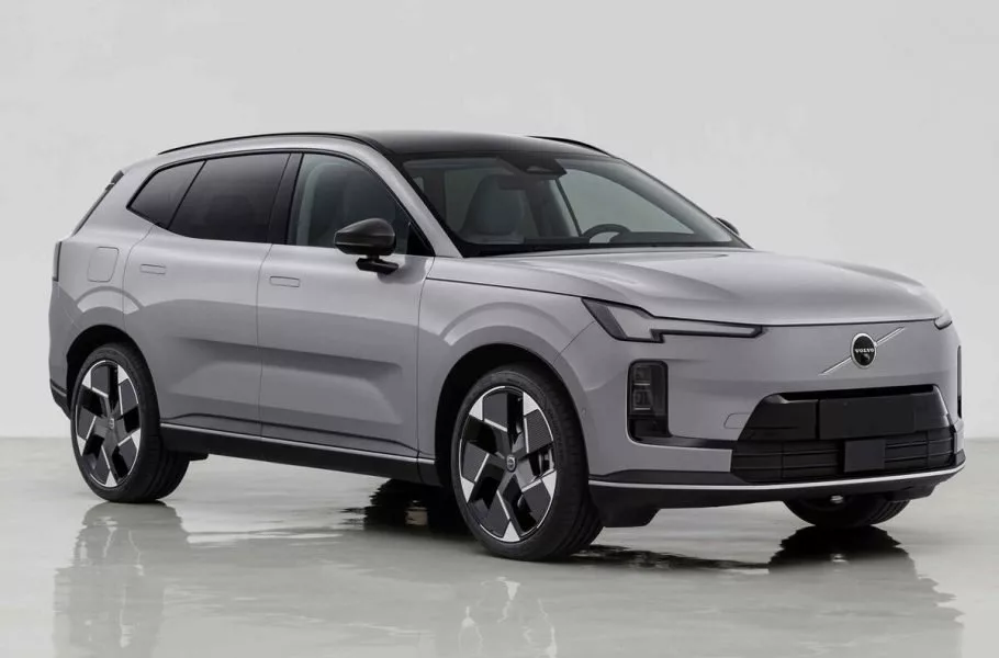ولوو XC70 پلاگین هیبرید با قیمت 37,100 دلار در چین عرضه شد