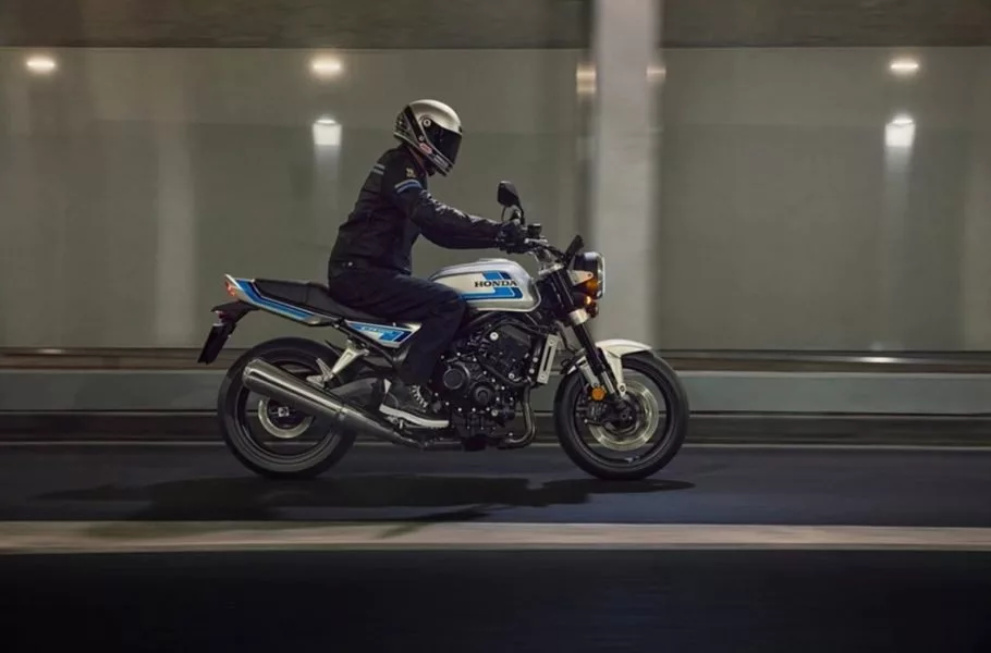 هوندا از موتورسیکلت CB1000F براساس مدل محبوب هورنت رونمایی کرد | صحت بخش