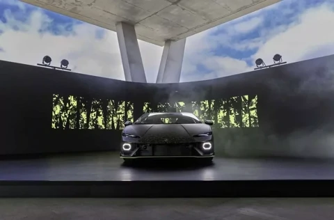 جادوی رنگ در لامبورگینی تمراریو؛ 320 ساعت کار دست برای خلق یک شاهکار