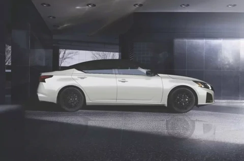 نیسان آلتیما 2026 با قیمت بالاتر و تیپ‌های کمتر معرفی شد