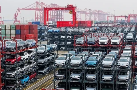 آیا مصوبه جدید دولت چین، ترمز واردات خودرو از این کشور را می‌کشد؟