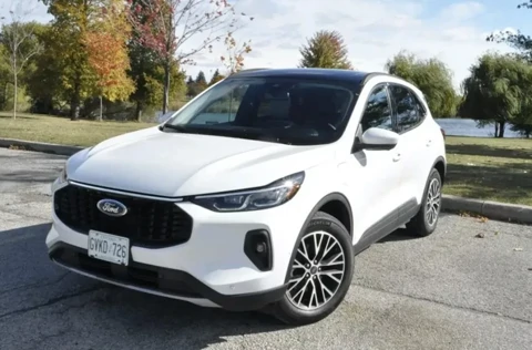 کانسومر ریپورتز: خودروهای پلاگین هیبریدی 80 درصد پردردسرتر از بنزینی‌ها هستند