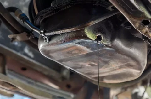 کارتل ماشین چیست؟ بررسی کامل خرابی و ترکیدن کارتل خودرو + روش تعمیر