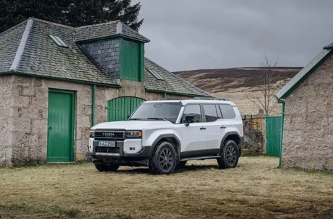 تویوتا پرادو ادونچر با قیمت 35 میلیارد تومان وارد بازار ایران شد [بهمن 1404]