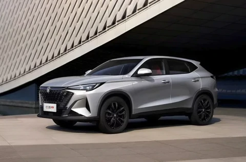 چانگان CS35 مکس رونمایی شد؛ کراس‌اوور جدید چینی با پیشرانه 1.5 لیتری توربو