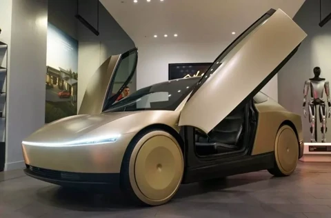 جاه‌طلبی ایلان ماسک در برابر واقعیت تولید؛ شروع دشوار و کند برای سایبرکب 25 هزار دلاری