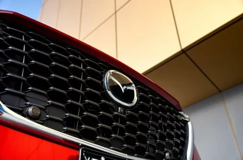 مزدا ایمن‌تر از ولوو شد؛ تأثیر نمایشگرها بر رتبه‌بندی ایمنی خودروها