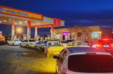 تشدید محدودیت‌های سوخت‌گیری با کارت جایگاه‌ها؛ گامی جدید در مدیریت مصرف بنزین